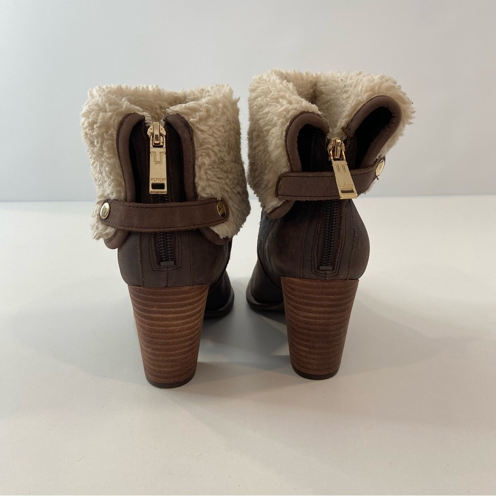 Tommy Hilfiger heeled ankle boots brown genuine leather shearling size 8 almond - Picture 2 of 16